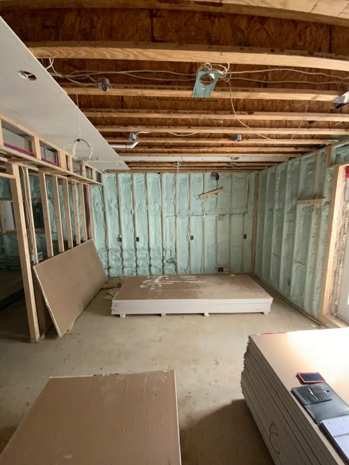 Basement Spray Foam Cost Ontario (2026) | Price in 60s