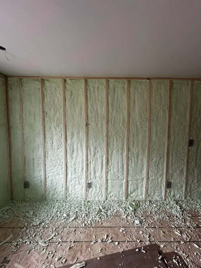 3.5" (R22) of 2lb closed-cell spray foam across exterior 2x6 wood stud cavities in Vaughan (Kleinburg & Woodbridge) [JOB-2025-04-14-01]